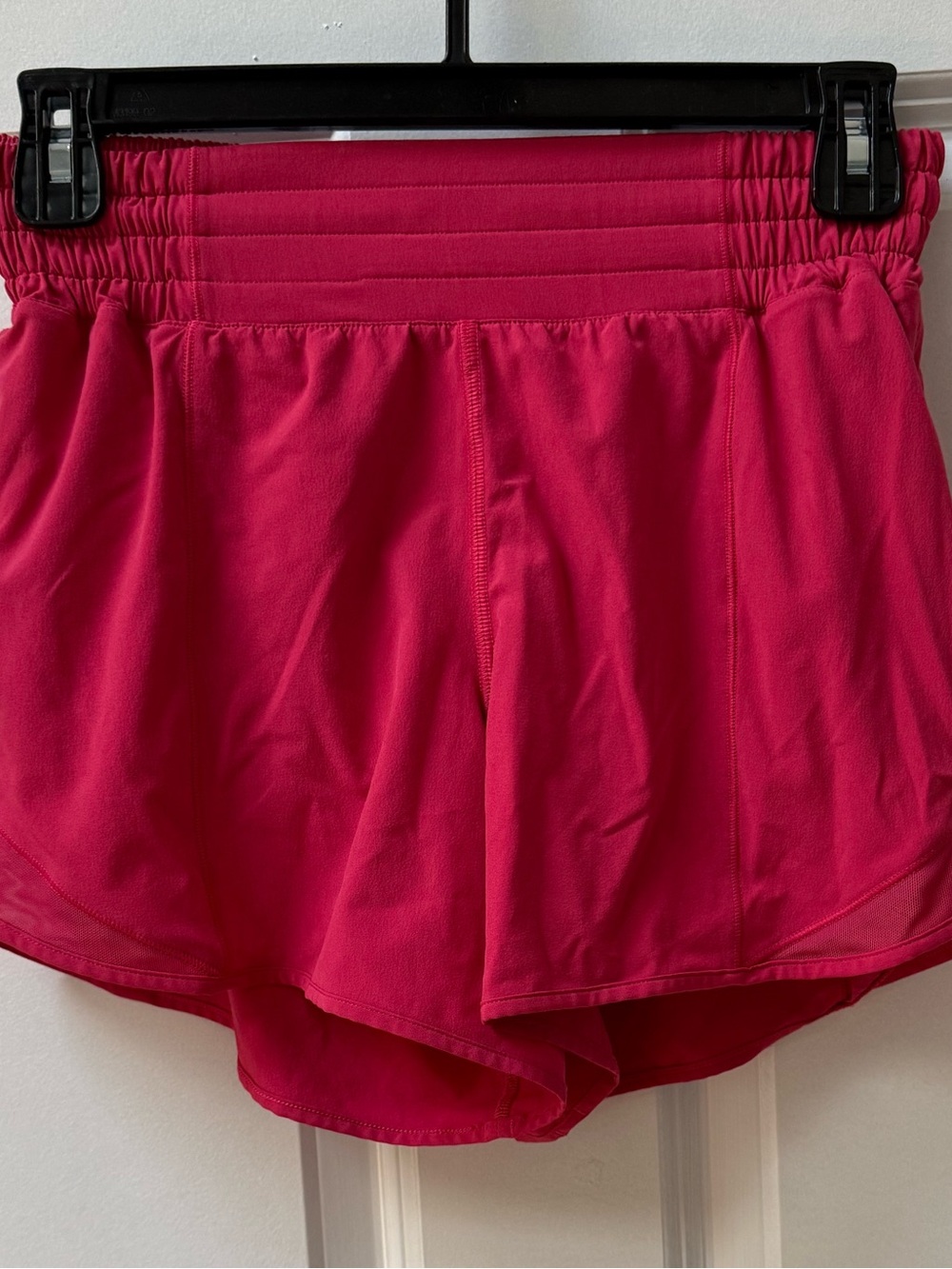 Lululemon Hotty Hot High-Rised Lined Shorts in Cherry Mist! Size 4